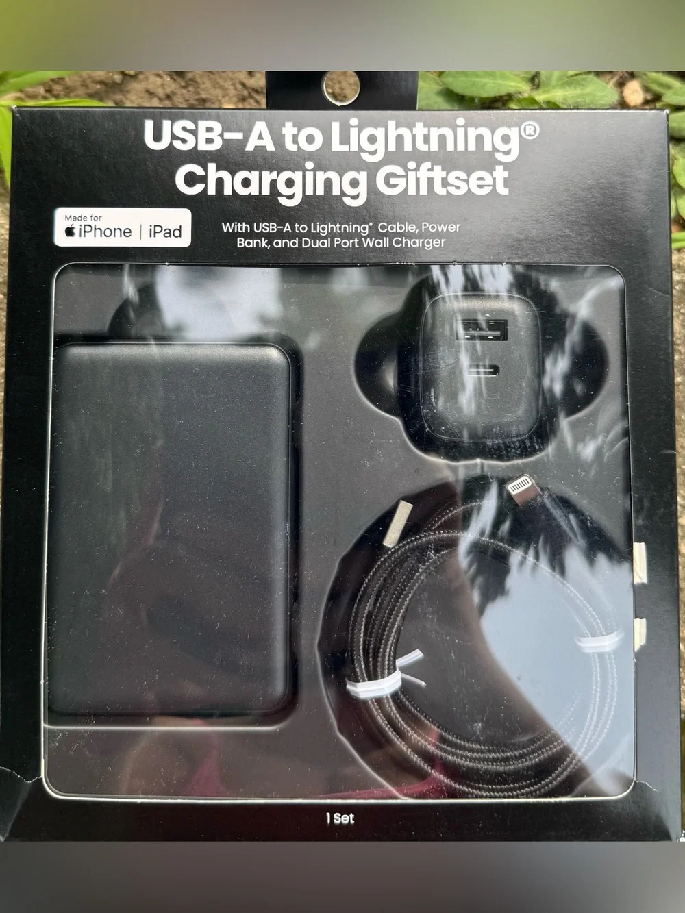 USB-A to Lightning Charging Giftset – Black (Made for iPhone/iPad)
